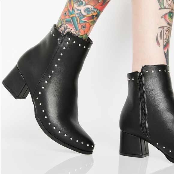 ❤️ Black studded leather block heel booties 1 LEFT - Picture 6 of 8